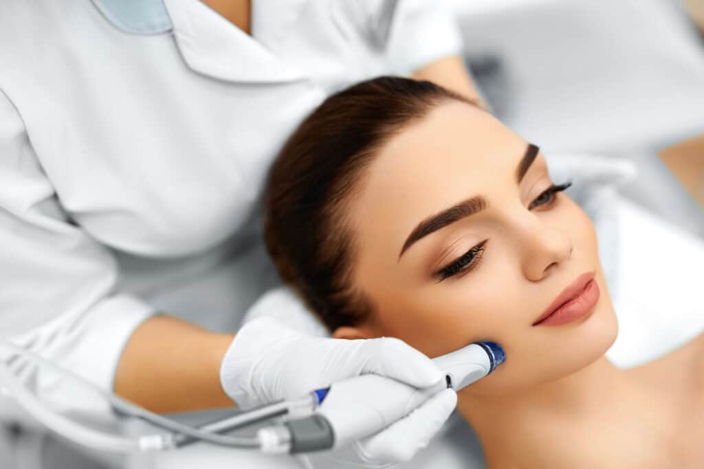 4 Non surgical 06982e68 4c4c 4507 927f 6811c1fd56f3